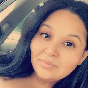 Meet your Posher, Cami